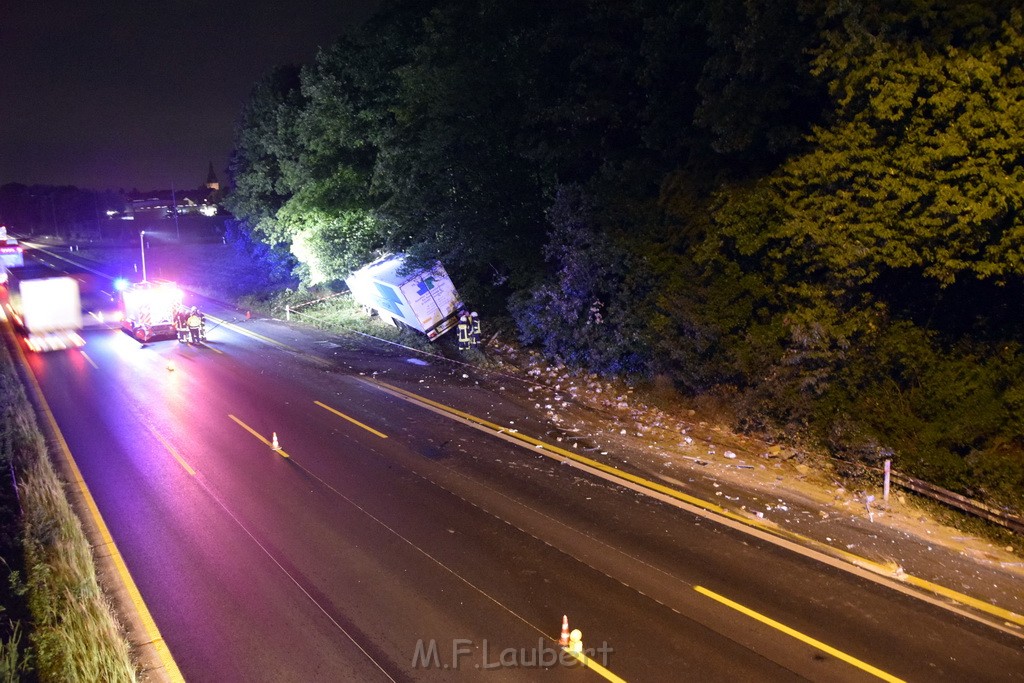 Schwerer VU A 3 Rich Oberhausen Hoehe AK Leverkusen P007.JPG - Miklos Laubert